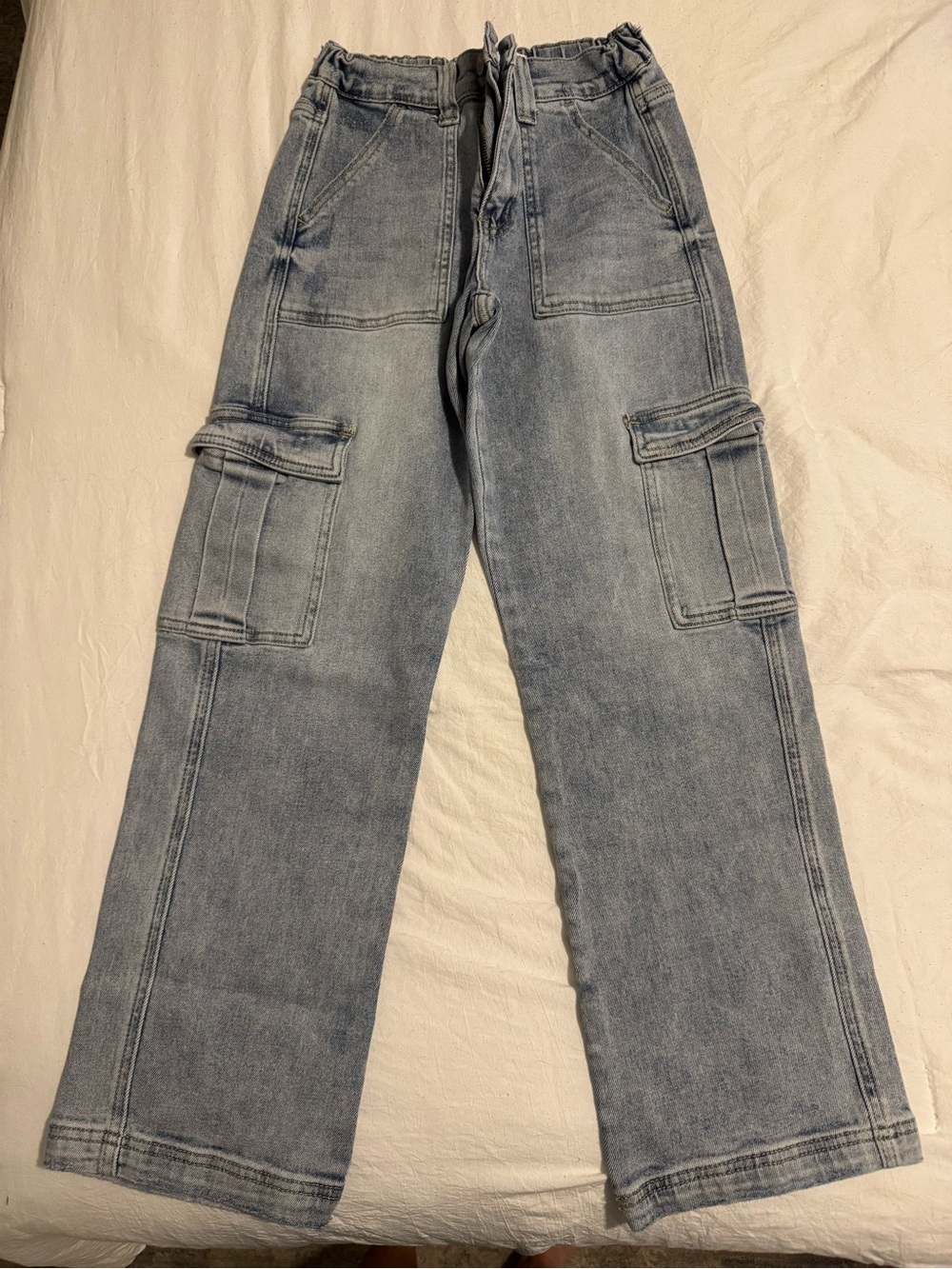 Wide Leg Cargo Jeans in Light Blue